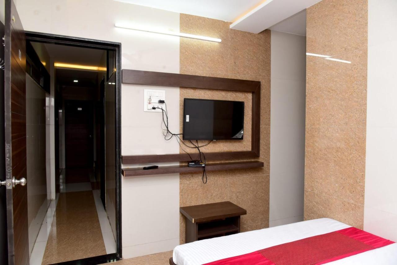 Nivant Lodge Solapur Exterior foto