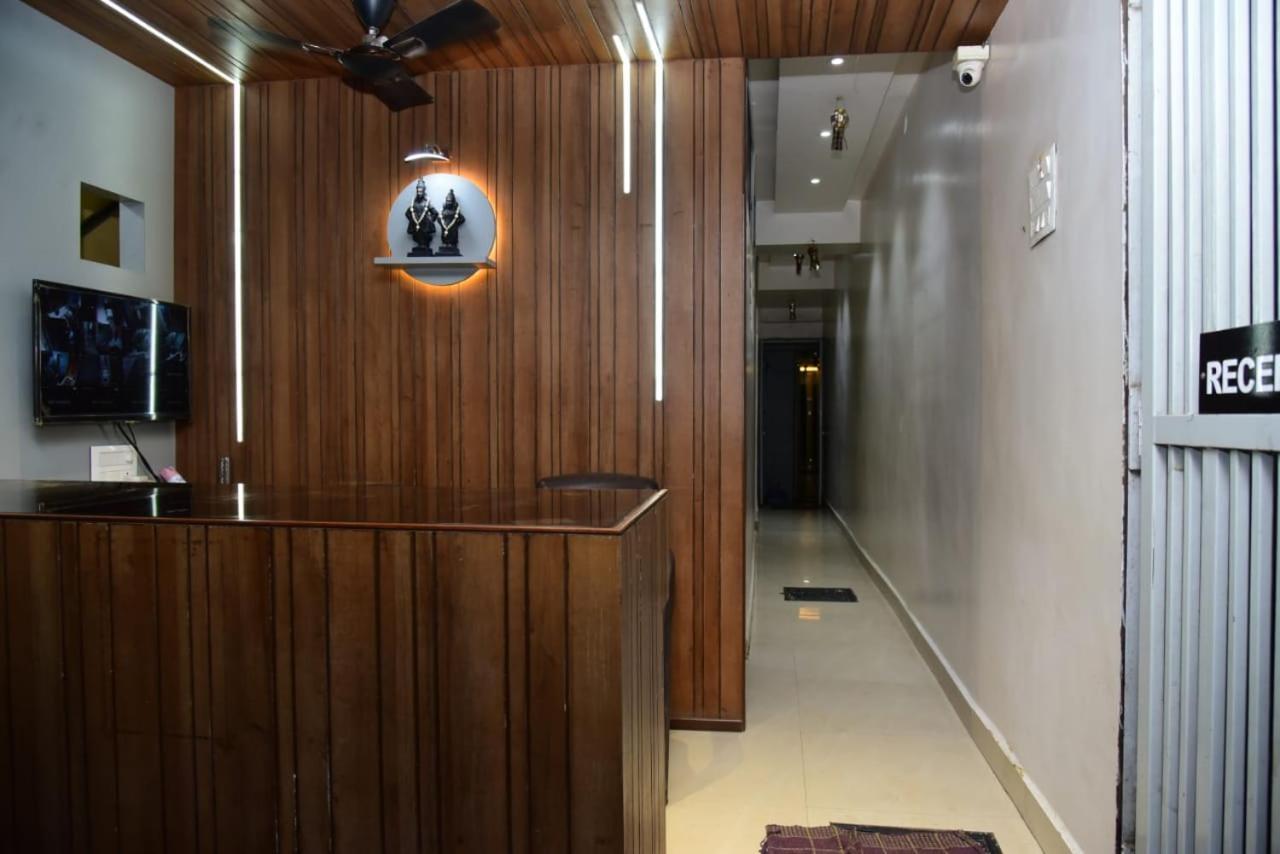 Nivant Lodge Solapur Exterior foto